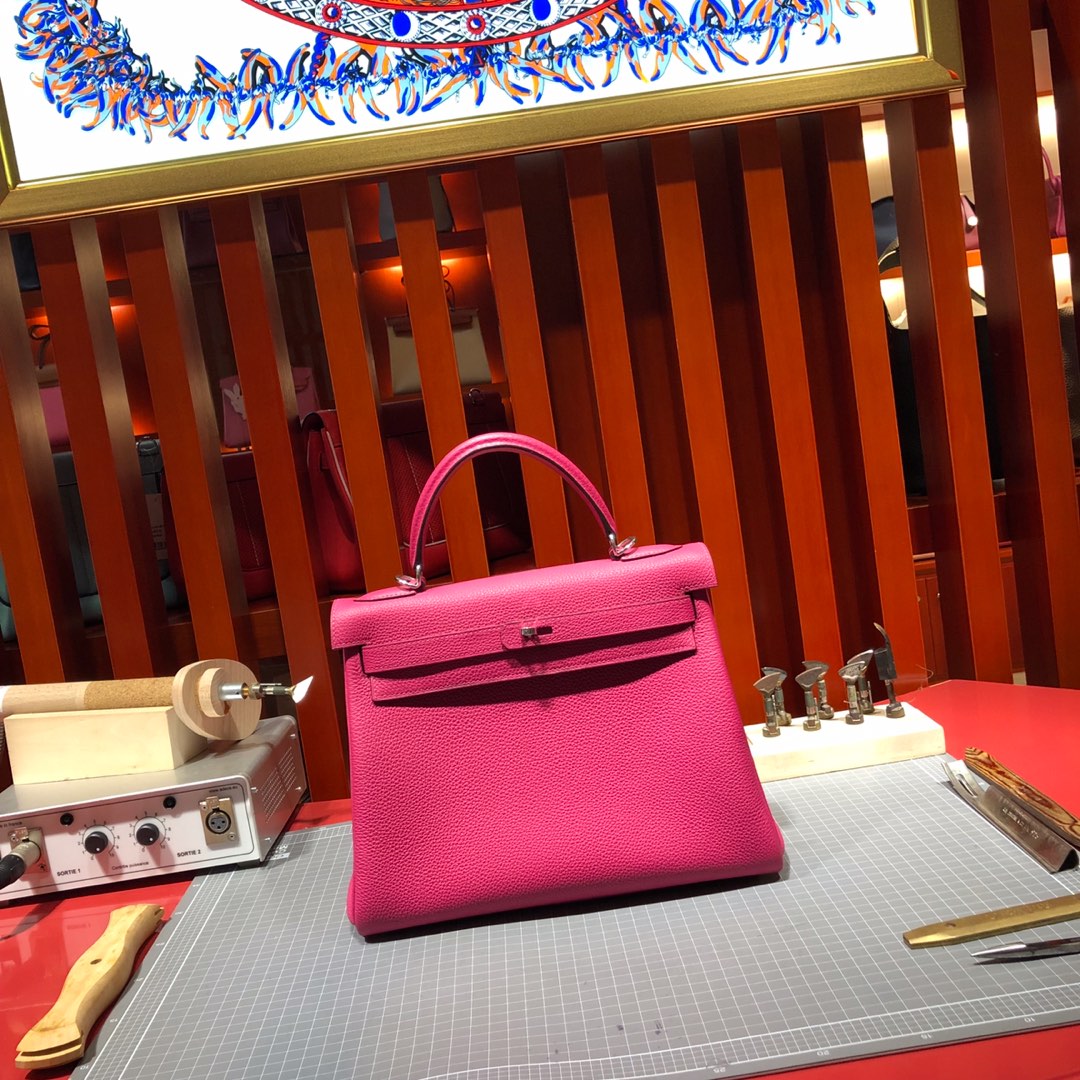爱马仕包包价格 Hermes Kelly28CM 桃红色凯莉包进口顶级Togo荔枝纹牛皮 银扣
