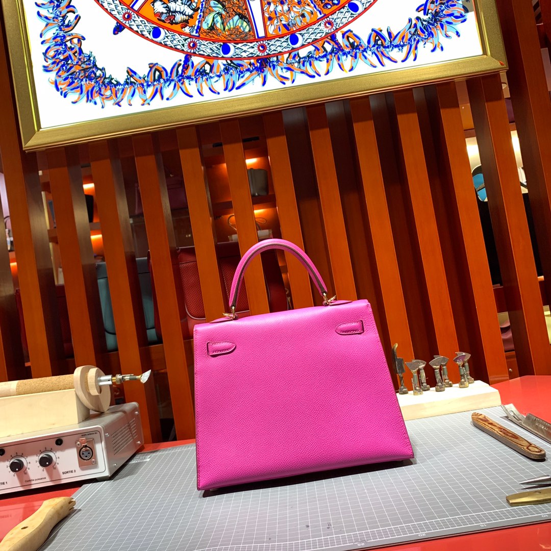 Hermes Kelly25CM 爱马仕玉兰粉进口Epsom牛皮经典款凯莉包 金扣