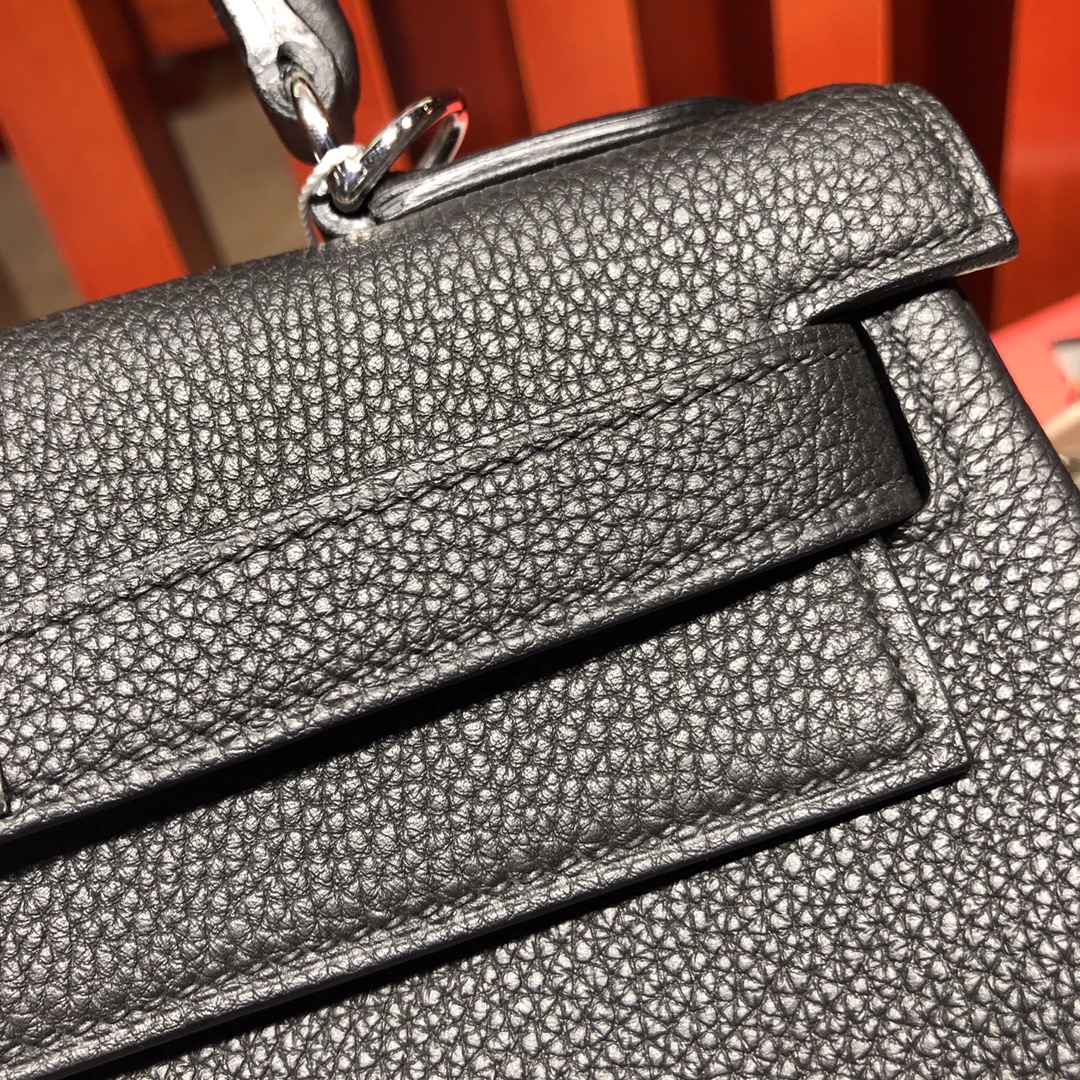 爱马仕凯莉包多少钱 Hermes Kelly28CM 89黑色Togo牛皮凯莉包 银扣