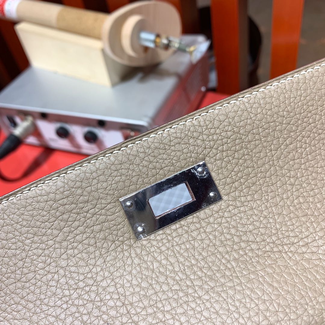 爱马仕包包定制 Hermes Kelly28CM CK18大象灰凯莉包Togo牛皮 银扣