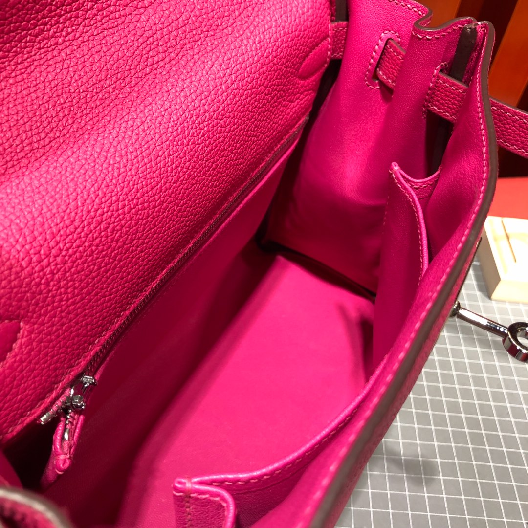 爱马仕包包价格 Hermes Kelly28CM 桃红色凯莉包进口顶级Togo荔枝纹牛皮 银扣