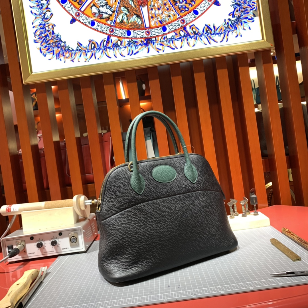 爱马仕拼色女包 Hermes Bolide31CM 黑色拼英国绿荔枝纹牛皮保龄球包
