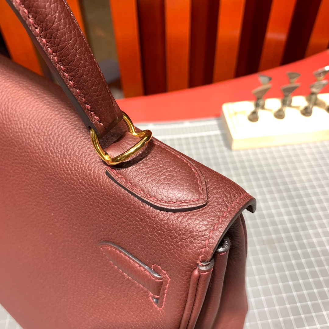 纯手工缝制 Hermes爱马仕顶级Togo荔枝纹牛皮凯莉包Kelly28CM 57酒红色 金扣