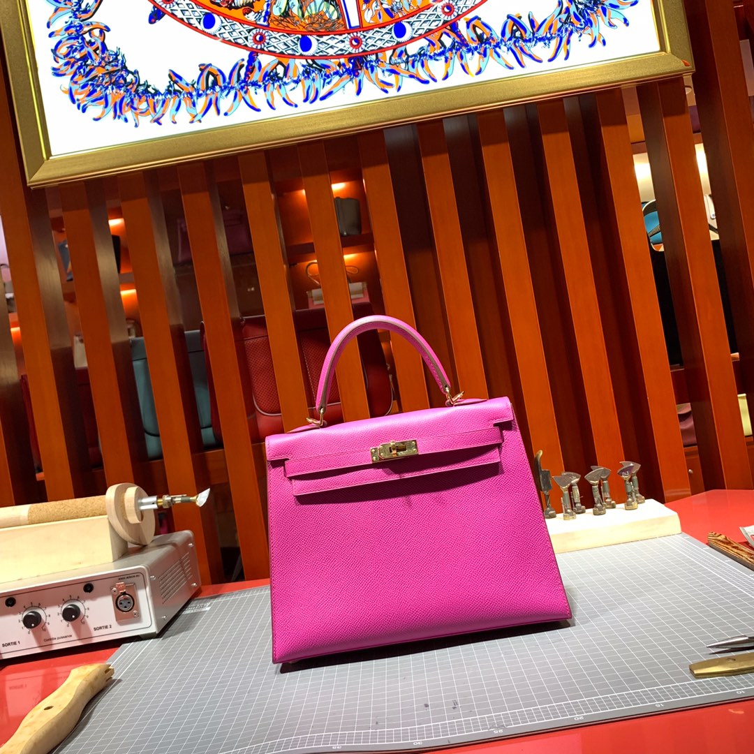 Hermes Kelly25CM 爱马仕玉兰粉进口Epsom牛皮经典款凯莉包 金扣