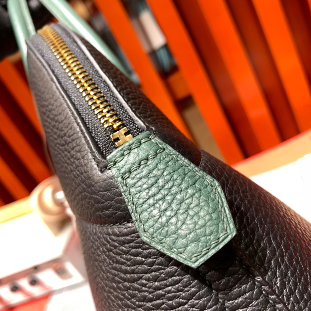 爱马仕拼色女包 Hermes Bolide31CM 黑色拼英国绿荔枝纹牛皮保龄球包