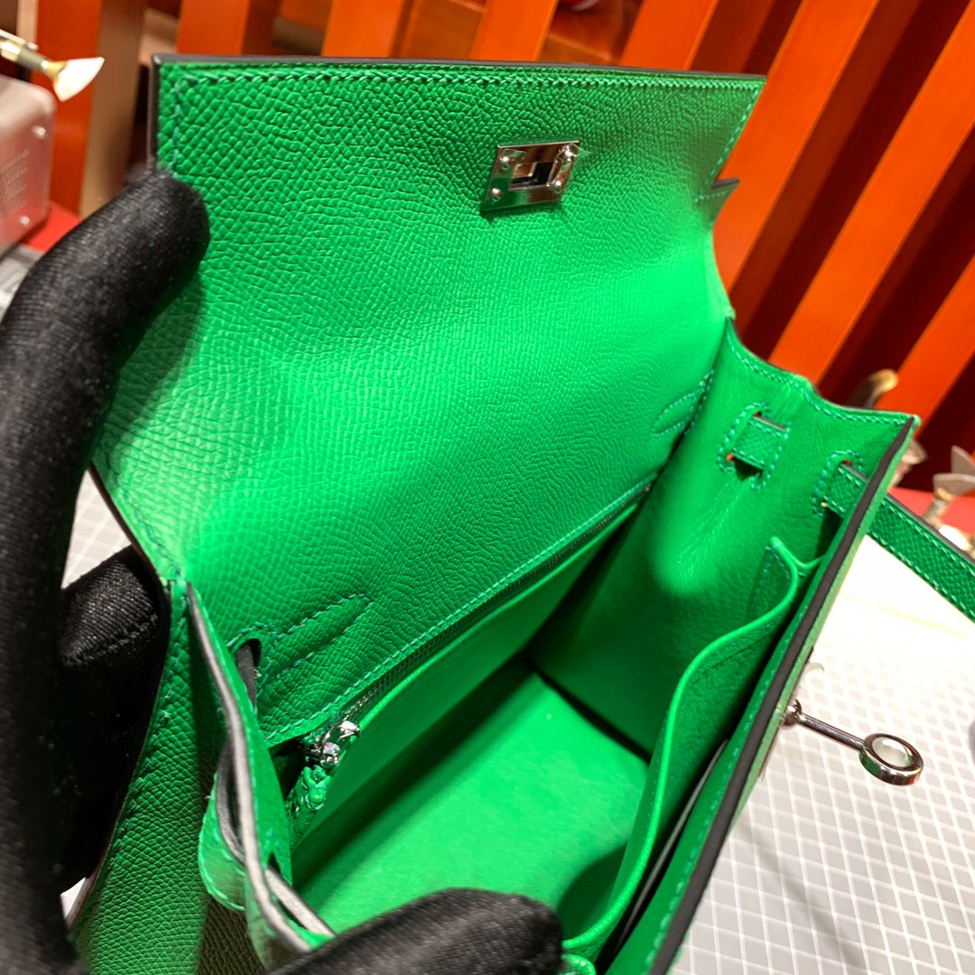 爱马仕凯莉包尺寸 Hermes Kelly25CM 竹子绿十字纹牛皮 银扣