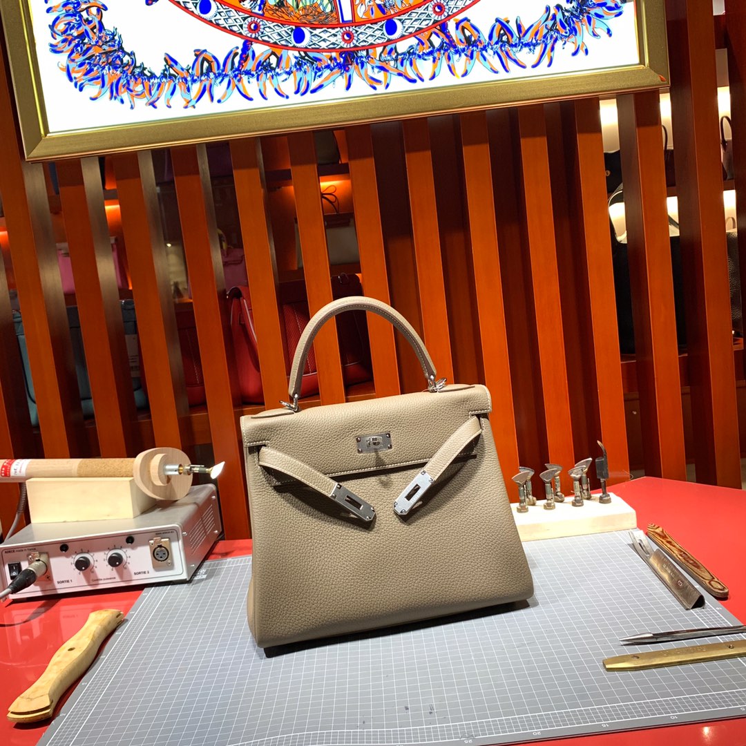 爱马仕包包定制 Hermes Kelly28CM CK18大象灰凯莉包Togo牛皮 银扣