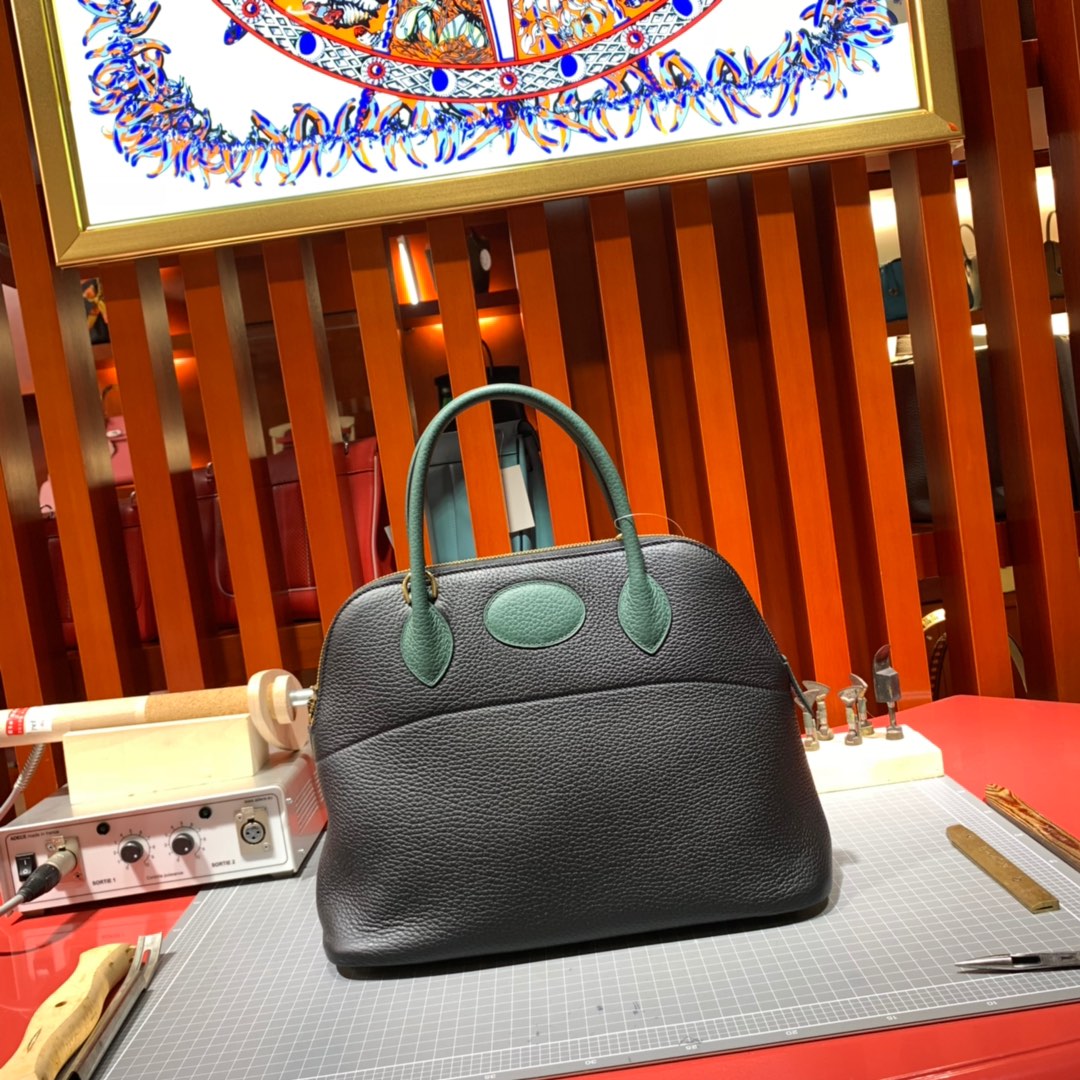 爱马仕拼色女包 Hermes Bolide31CM 黑色拼英国绿荔枝纹牛皮保龄球包