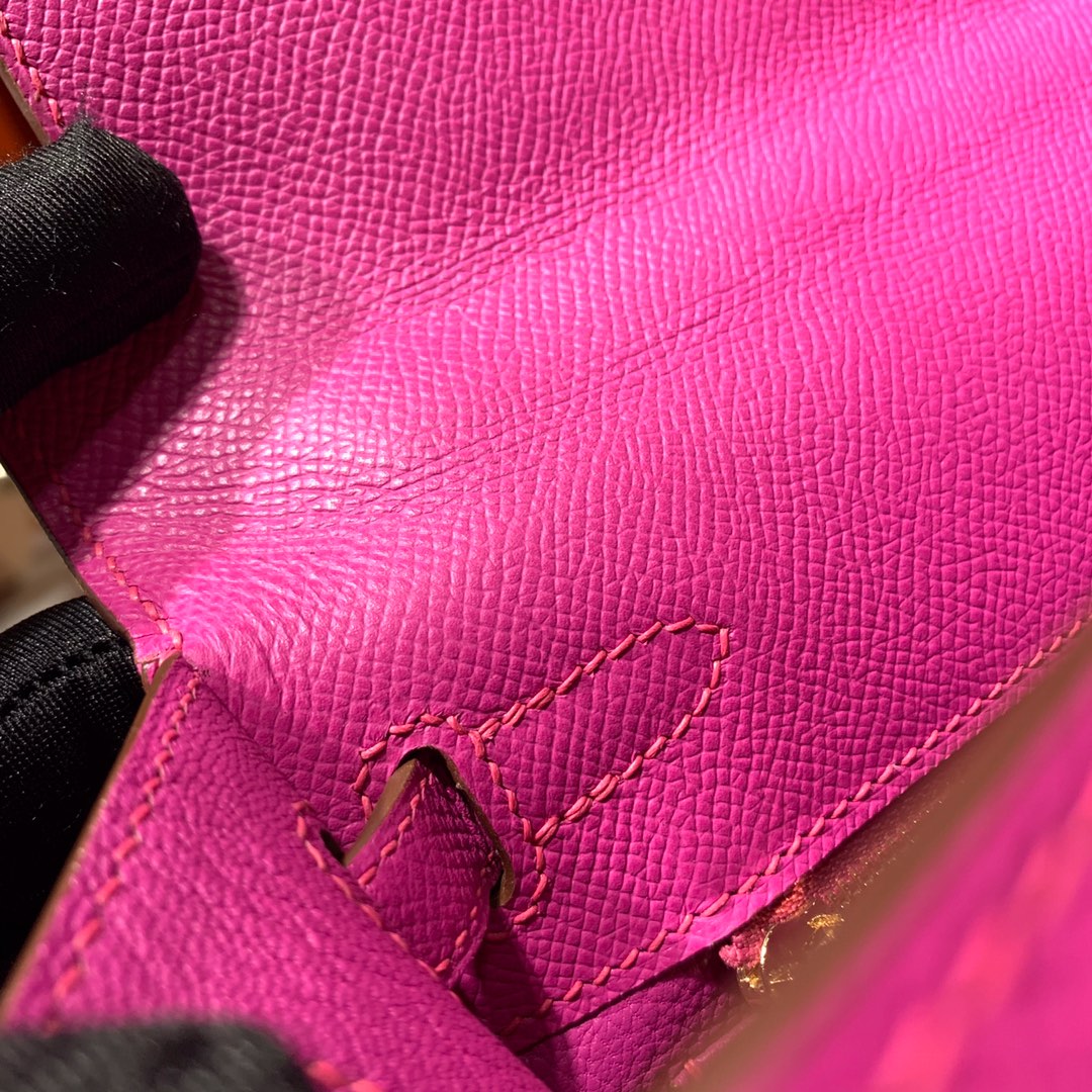 Hermes Kelly25CM 爱马仕玉兰粉进口Epsom牛皮经典款凯莉包 金扣