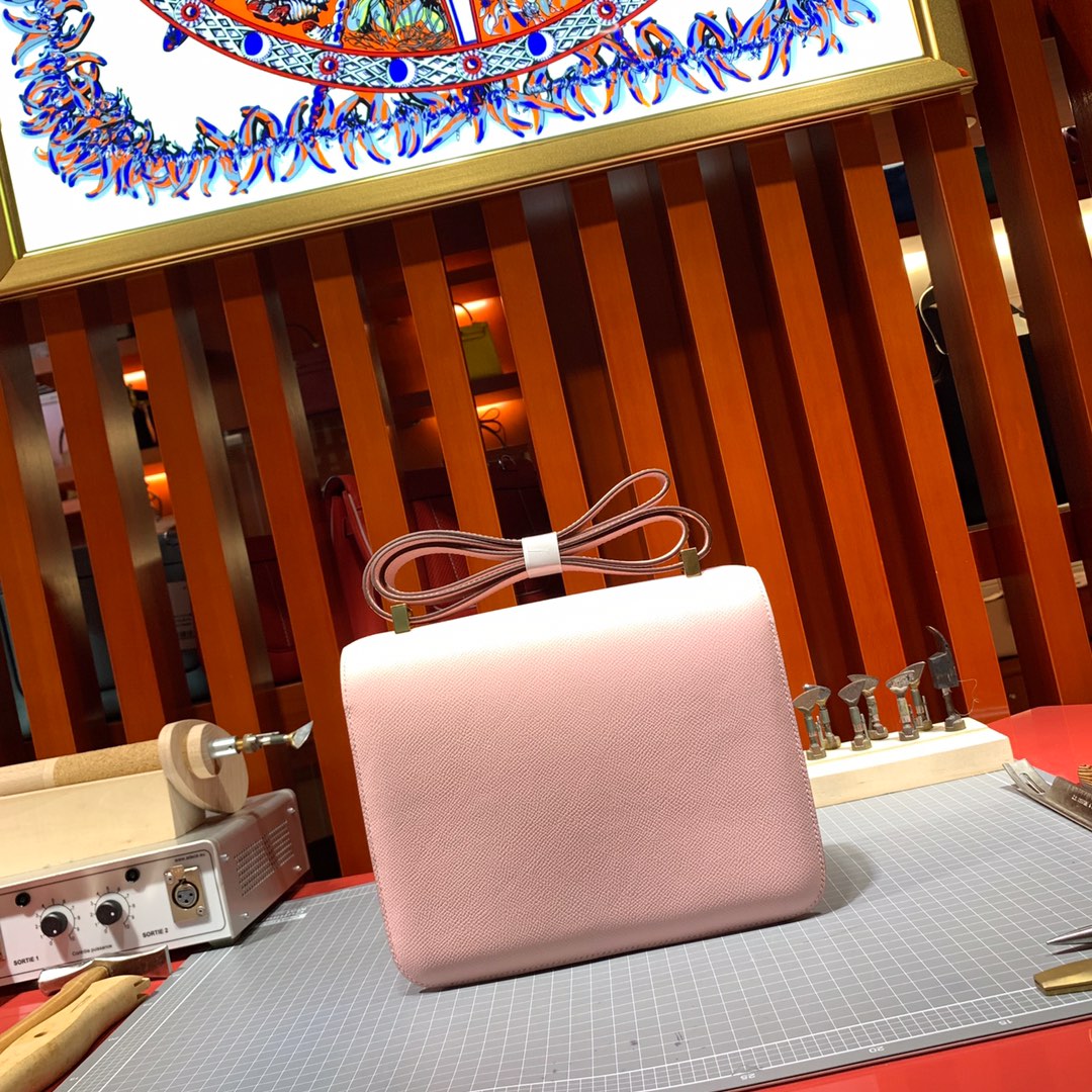 Hermes Constance24CM 爱马仕3Q粉色顶级掌纹牛皮空姐包斜挎女包 金扣