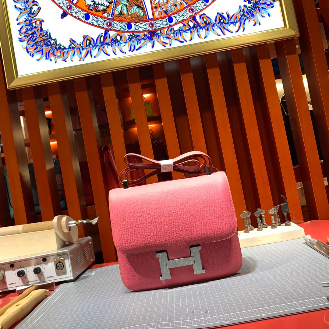 爱马仕拼色空姐包 Hermes Constance24cm 唇膏粉内拼黑色Epsom牛皮 银扣