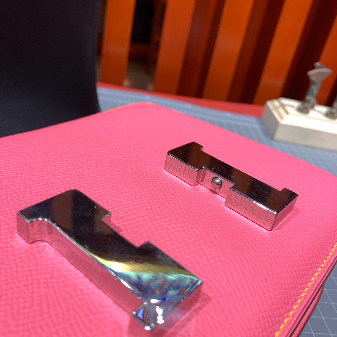 爱马仕拼色空姐包 Hermes Constance24cm 唇膏粉内拼黑色Epsom牛皮 银扣