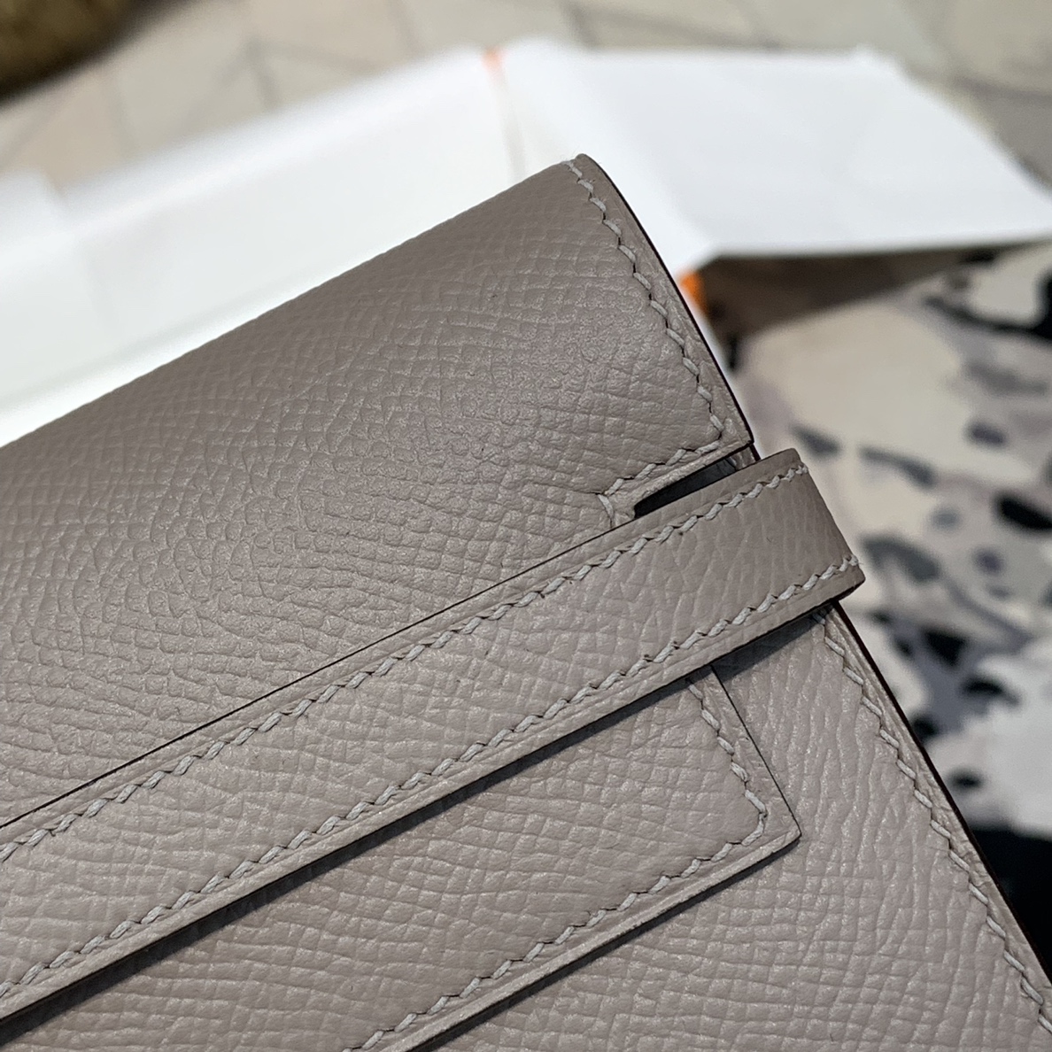 现货 爱马仕凯莉钱夹 Hermes Kelly Wallet M8沥青灰epsom牛皮 银扣