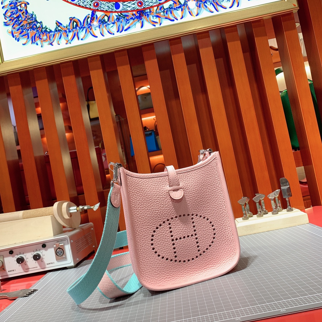 Hermes Mini Evelyne 爱马仕3Q粉色顶级Togo牛皮伊芙林包 银扣