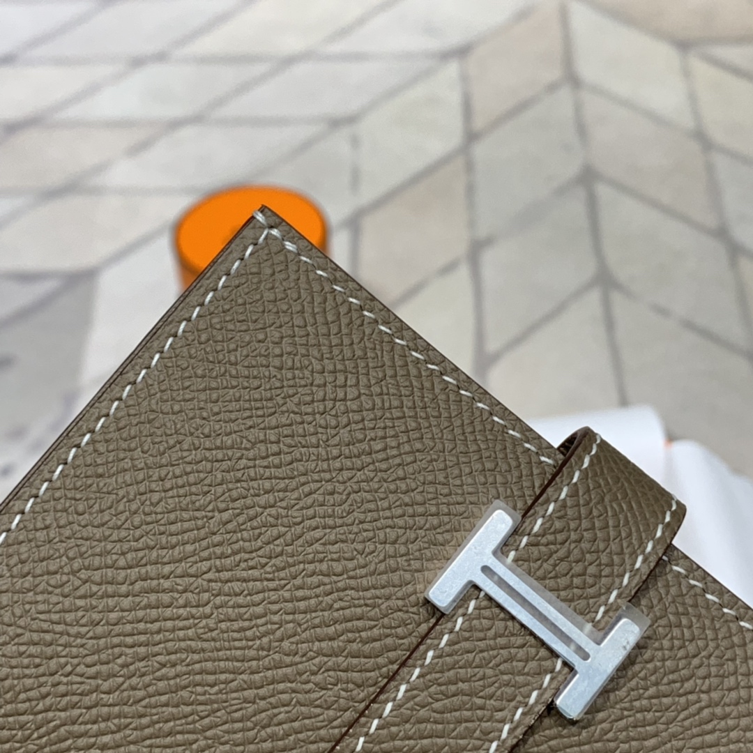 现货 爱马仕钱夹价格 Hermes Bearn 18大象灰epsom牛皮短款钱包 金扣