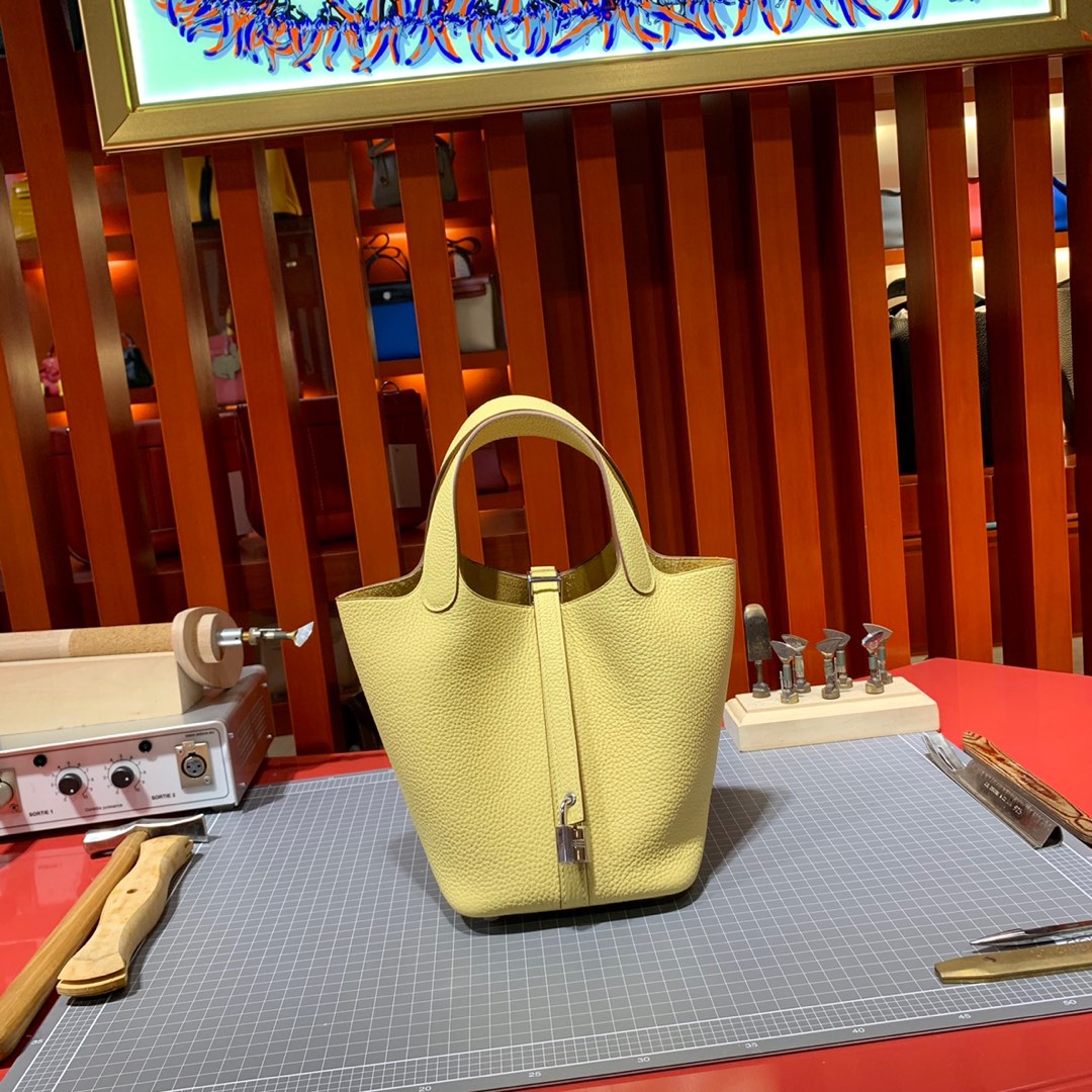 现货 爱马仕菜篮子包 Hermes Picotin18CM 1Z小鸡黄Togo小牛皮 银扣