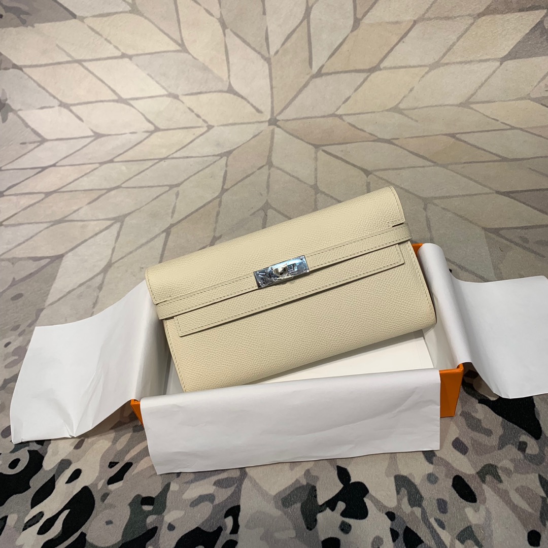 现货 Hermes Kelly Wallet 爱马仕CC10奶昔白Epsom牛皮凯莉手包钱包 银扣