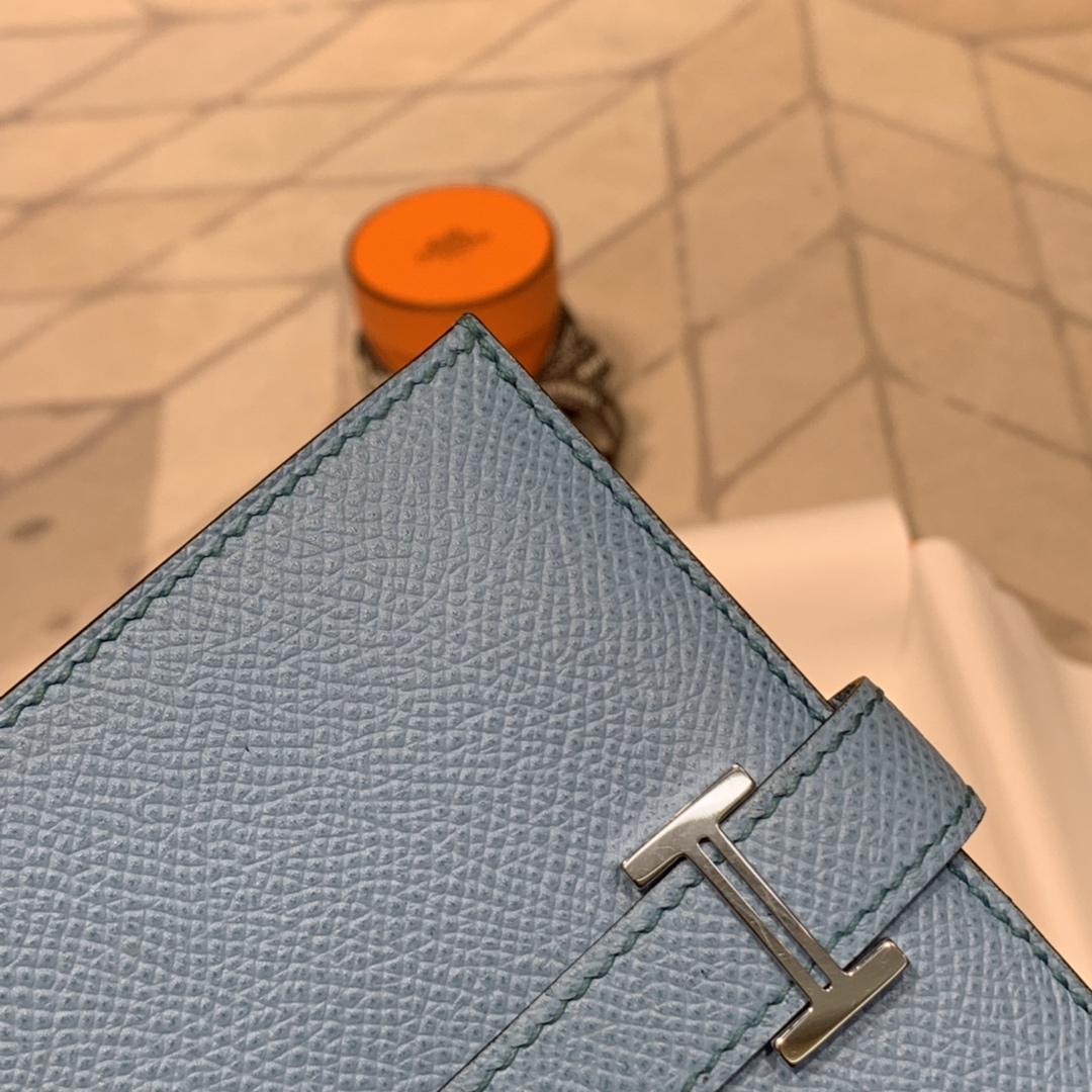现货 Hermes Bearn短夹 爱马仕epsom牛皮H扣短款钱包 7N糖果蓝 银扣