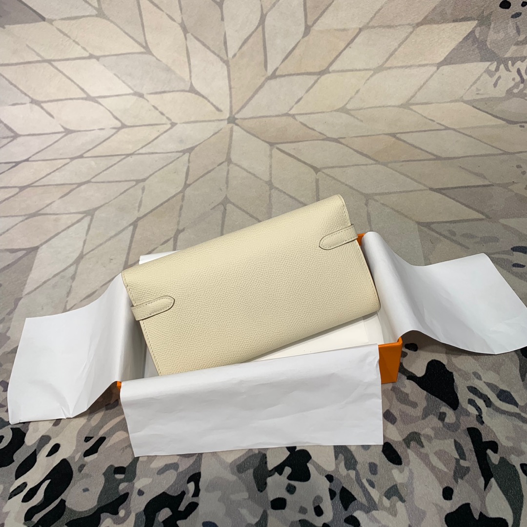 现货 Hermes Kelly Wallet 爱马仕CC10奶昔白Epsom牛皮凯莉手包钱包 银扣