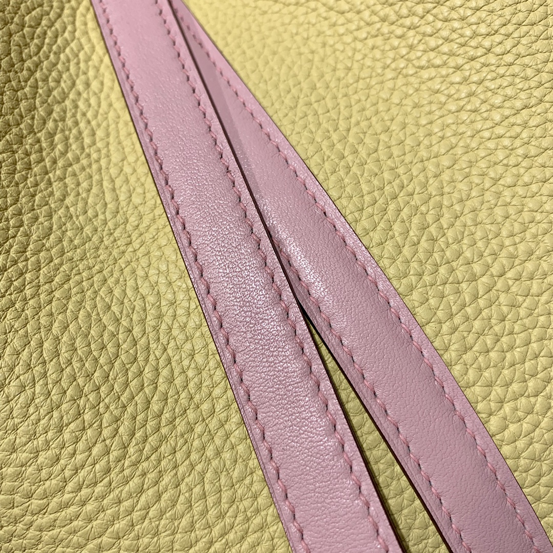 现货 Hermes Picotin18CM 爱马仕拼色菜篮子包 小鸡黄拼奶昔粉Togo皮 银扣