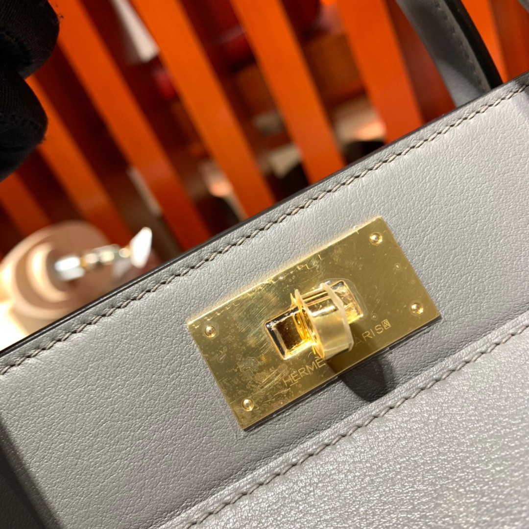 现货 爱马仕牛奶包价格 Hermes Toolbox 8F锡器灰swift皮 金扣