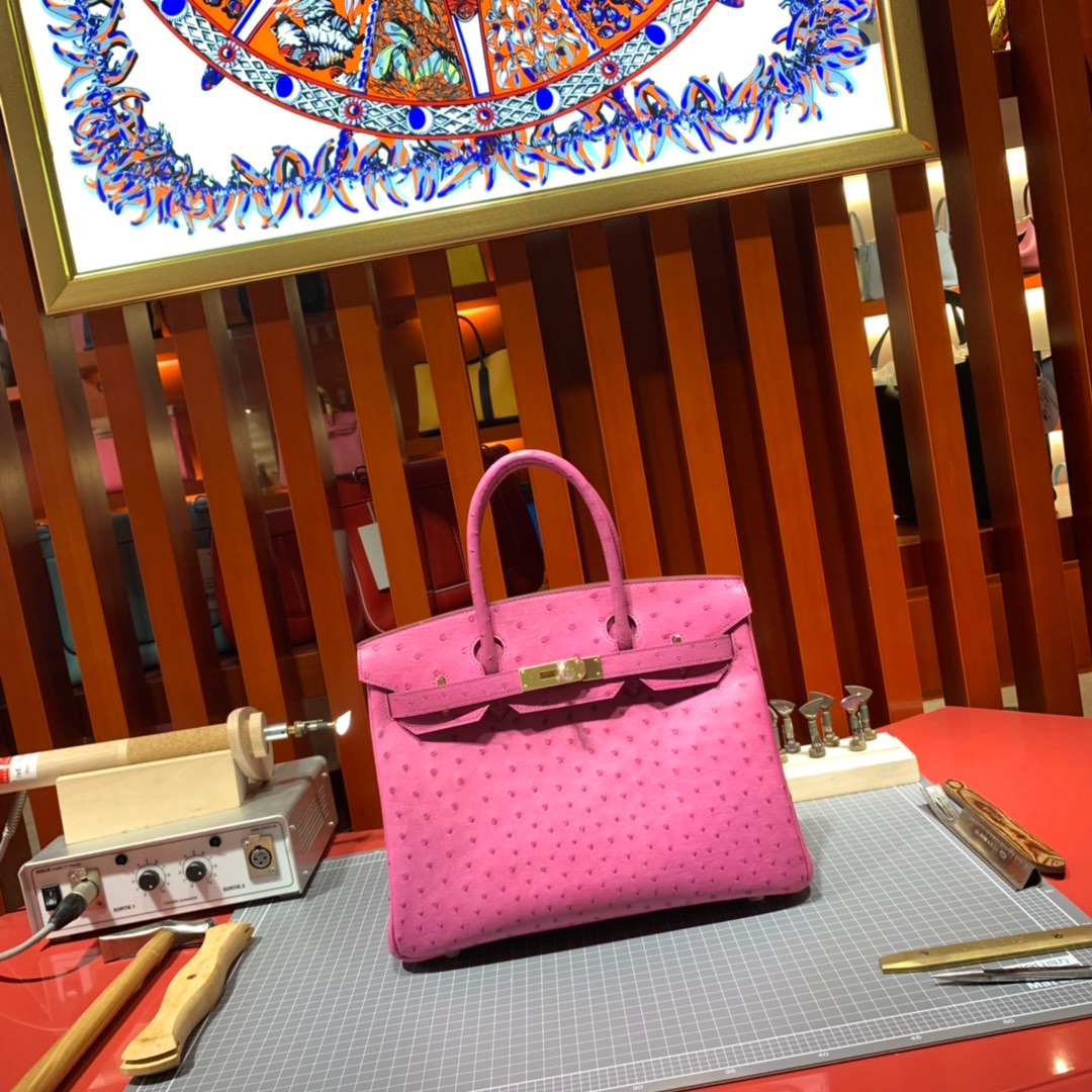 现货 爱马仕铂金包尺寸 Hermes浅玫红色南非鸵鸟皮Birkin30铂金包 金扣