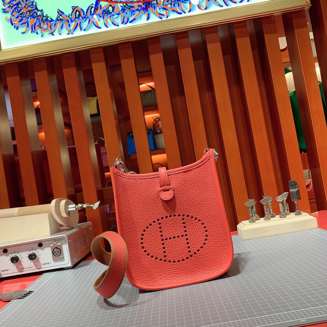 Hermes Mini Evelyne 爱马仕西瓜红顶级Togo牛皮伊芙林包夏季斜挎包 银扣