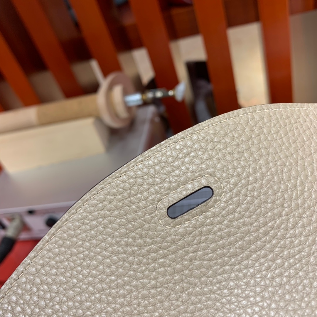 现货 爱马仕拼色琳迪包 Hermes Lindy30CM 宝石蓝拼沥青灰Togo牛皮 金扣
