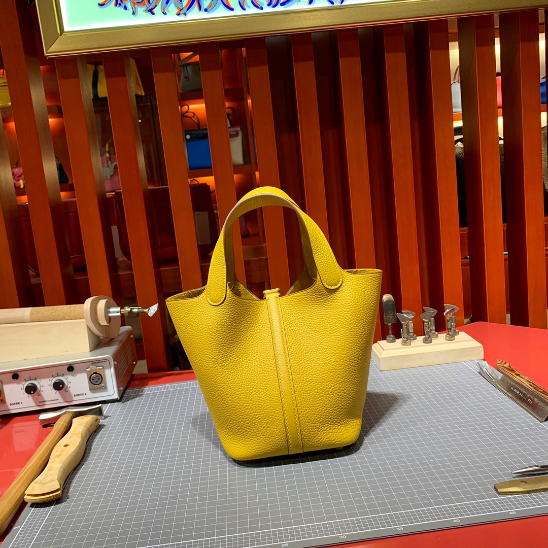 现货 Hermes Picotin18CM 爱马仕9D琥珀黄Togo小牛皮水桶包 银扣
