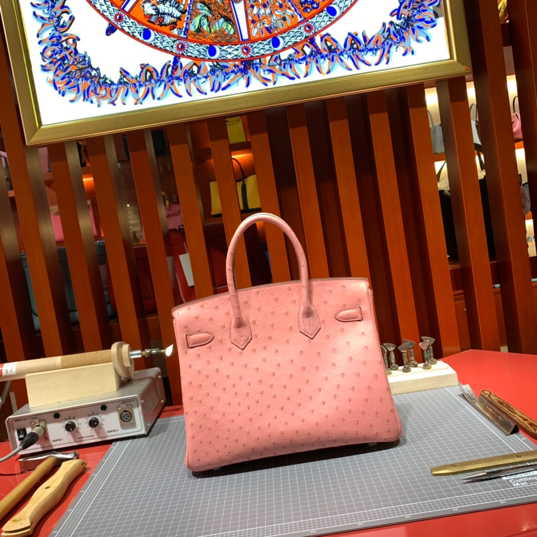 现货 Hermes Birkin30CM 爱马仕陶瓷粉南非鸵鸟皮铂金包 金扣