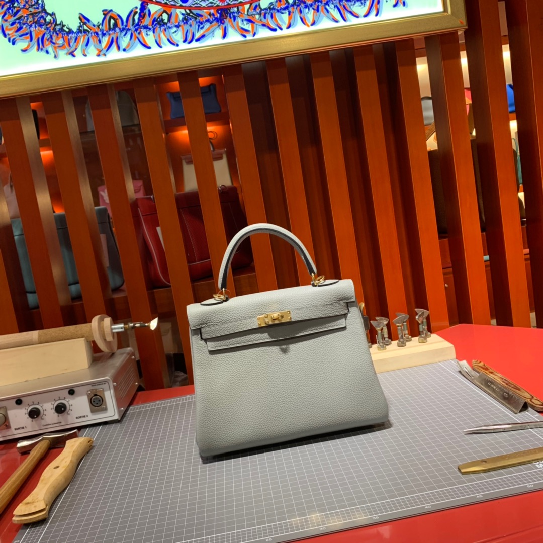 现货 Hermes Kelly25CM 爱马仕4Z海鸥灰顶级Togo牛皮凯莉包 金扣