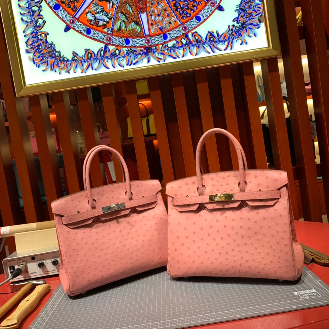 现货 Hermes Birkin30CM 爱马仕陶瓷粉南非鸵鸟皮铂金包 金扣