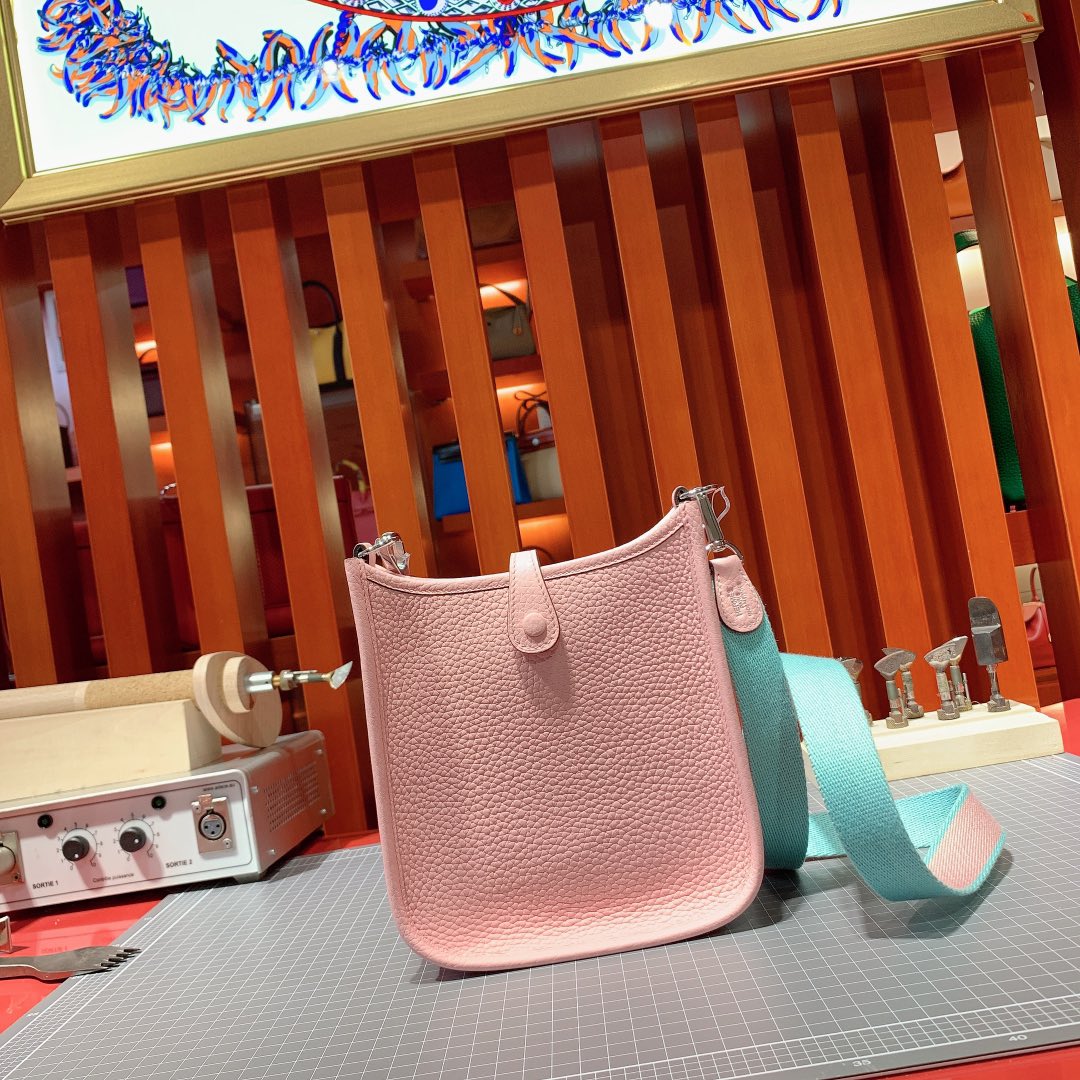 Hermes Mini Evelyne 爱马仕3Q粉色顶级Togo牛皮伊芙林包 银扣