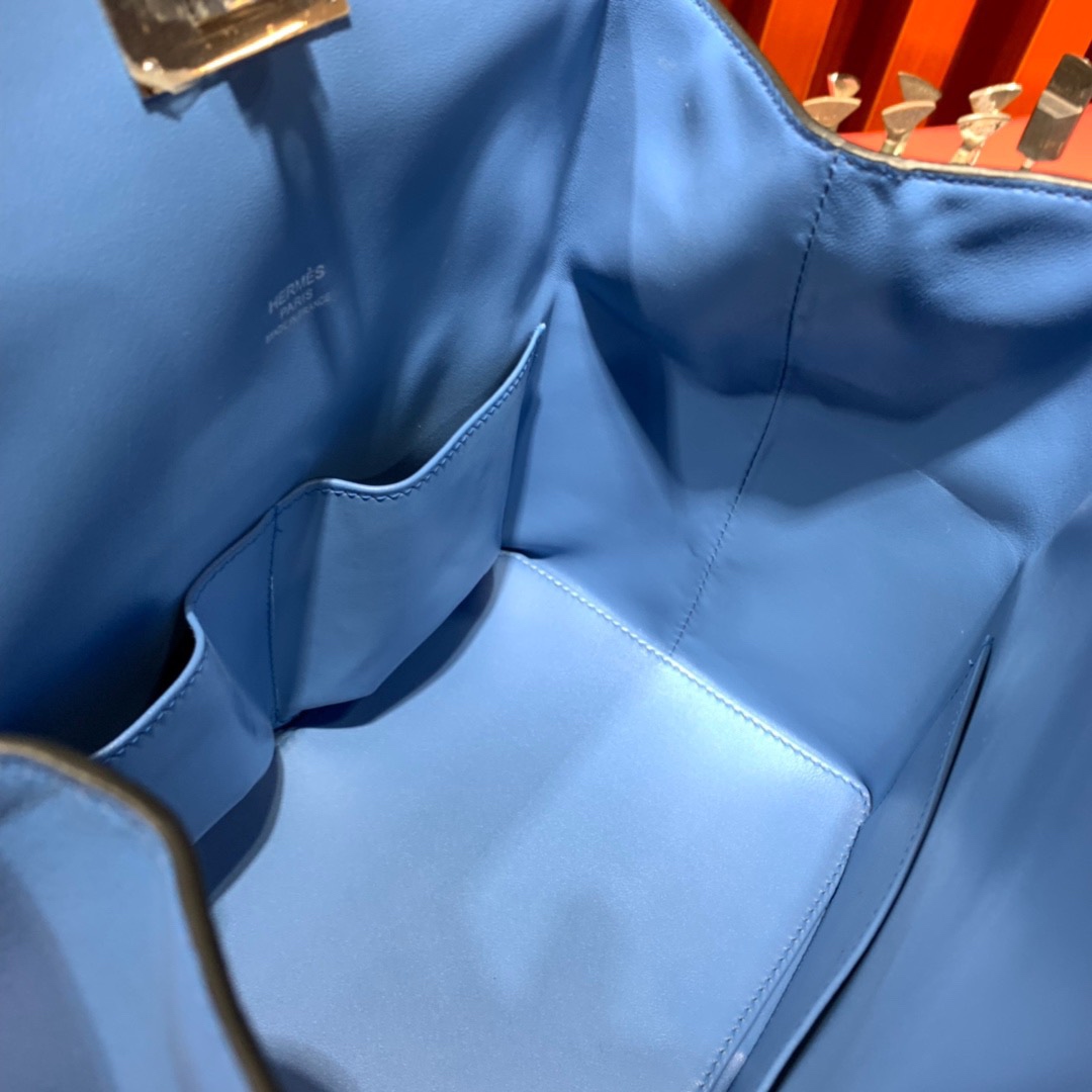 现货 Hermes Toolbox20CM 爱马仕2T天堂蓝进口swift牛皮牛奶包 银扣