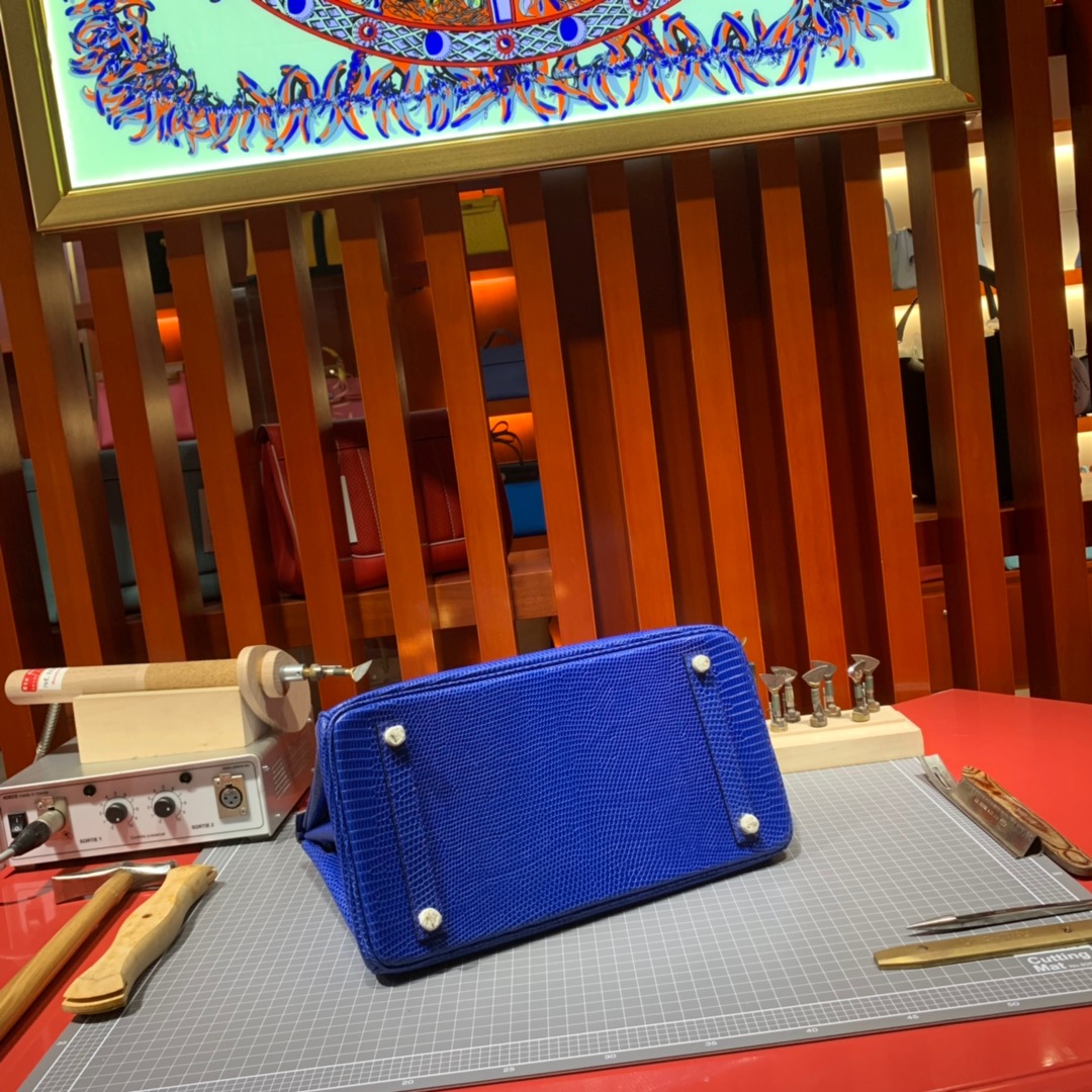 爱马仕铂金包价格 Hermes Birkin30CM 电光蓝蜥蜴皮Birkin包包 金扣