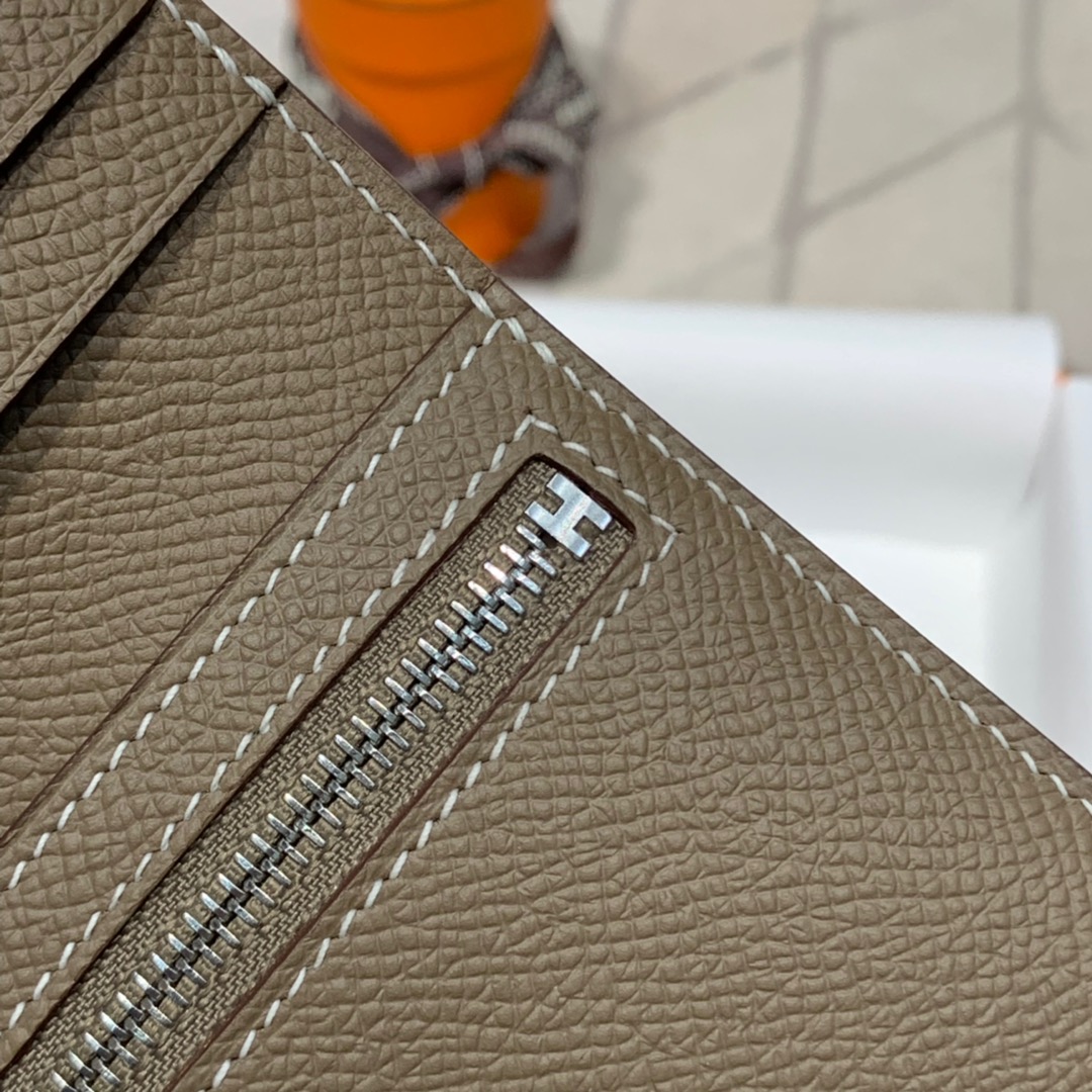 现货 爱马仕钱夹价格 Hermes Bearn 18大象灰epsom牛皮短款钱包 金扣