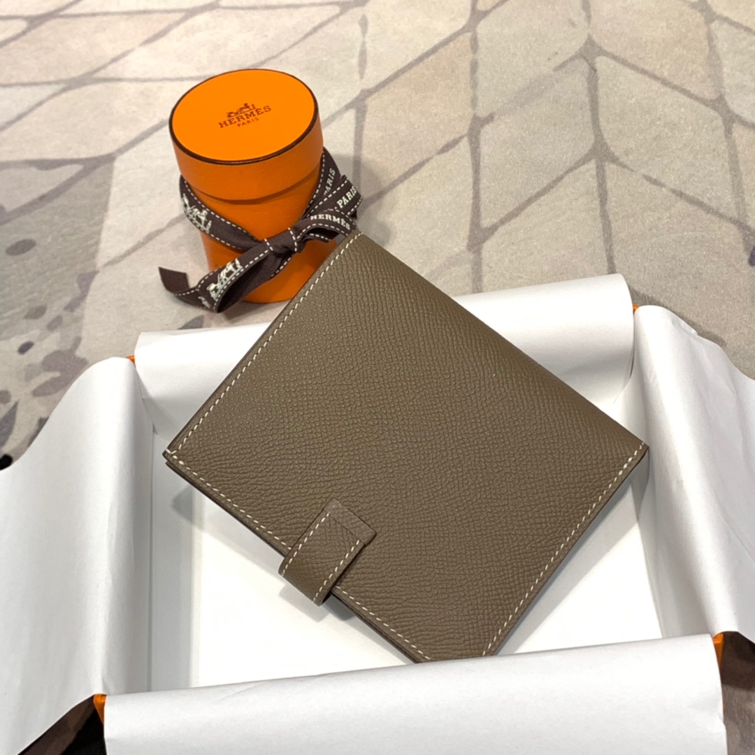 现货 爱马仕钱夹价格 Hermes Bearn 18大象灰epsom牛皮短款钱包 金扣
