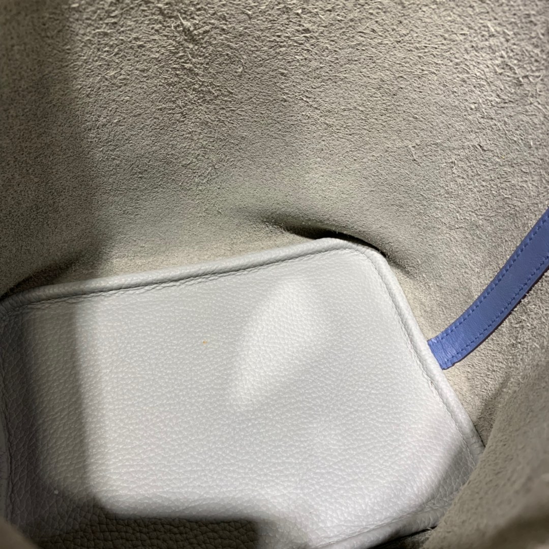 现货 爱马仕菜篮子包 Hermes海鸥灰Togo皮拼玛瑙蓝Swift皮Picotin18CM水桶包 银扣