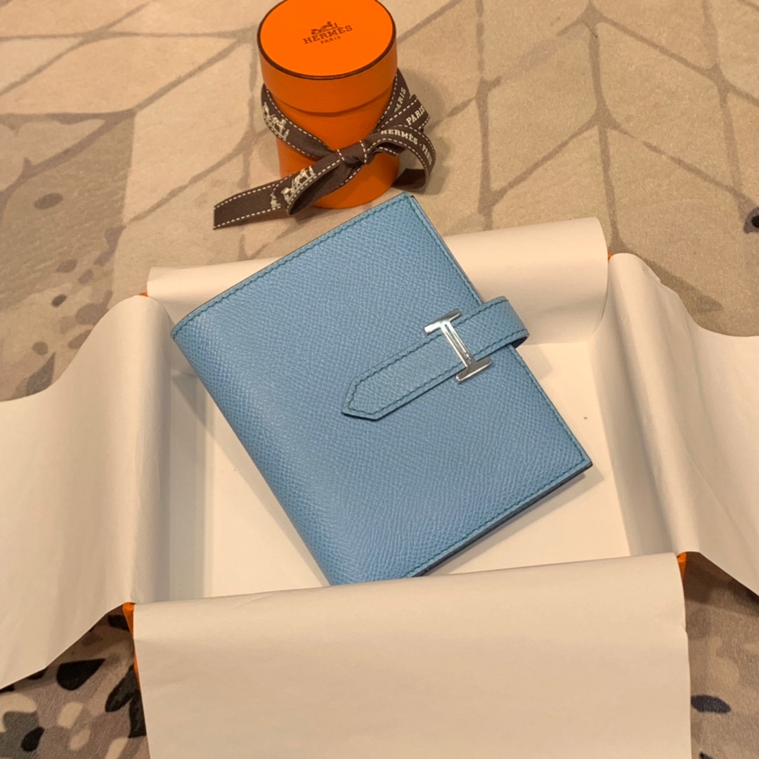 现货 Hermes Bearn短夹 爱马仕epsom牛皮H扣短款钱包 7N糖果蓝 银扣