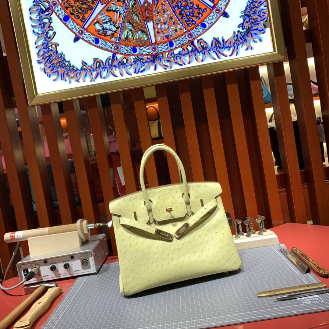 现货 爱马仕Birkin包包 Hermes鹅蛋黄南非鸵鸟皮Birkin30铂金包 金扣