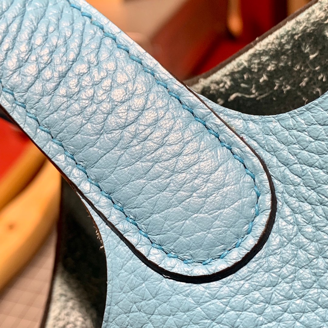 现货 爱马仕菜篮子包 Hermes Picotin Lock18CM P3北方蓝Togo小牛皮 银扣