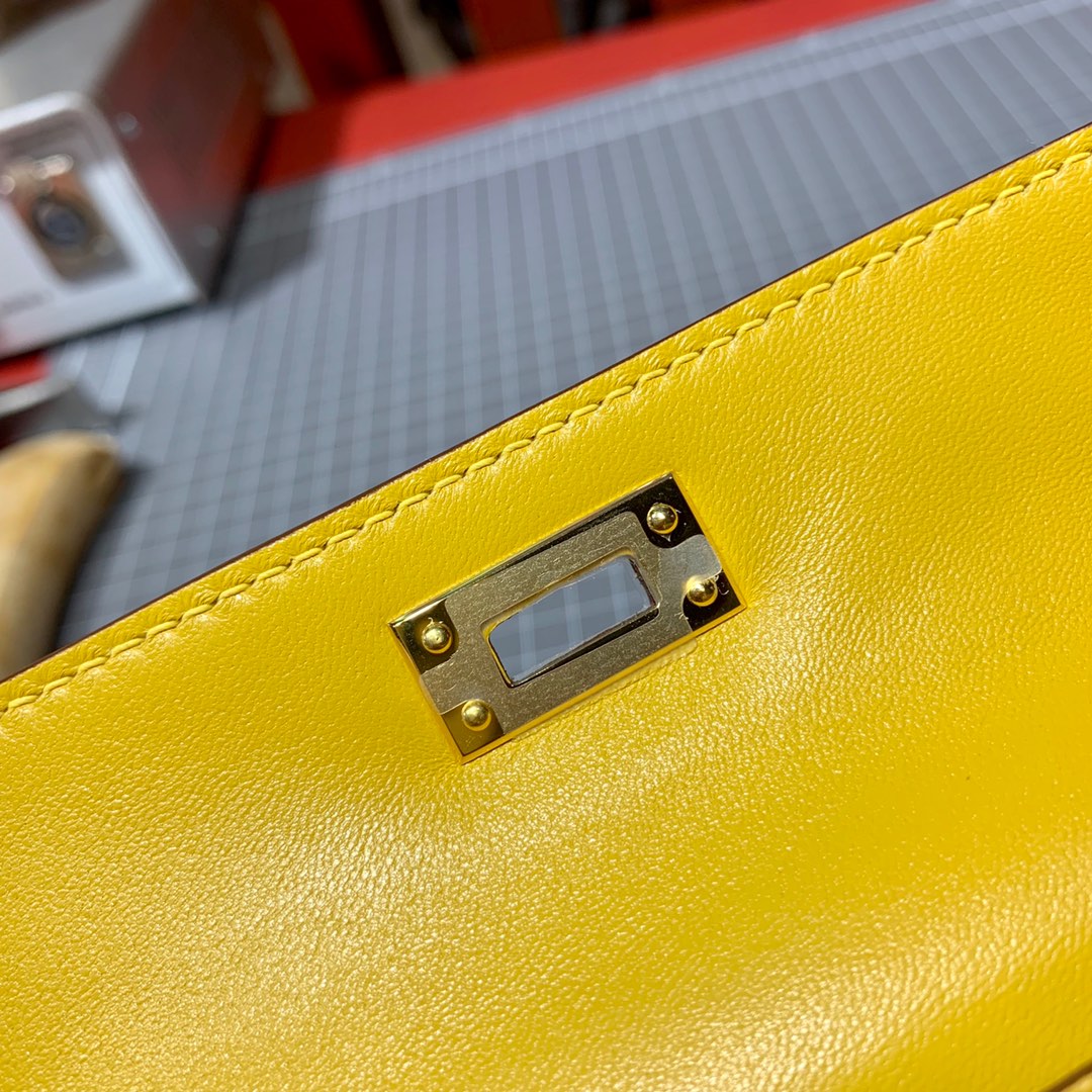 现货 Hermes Minikelly19CM 爱马仕9D琥珀黄Epsom皮迷你凯莉包2代 金银扣