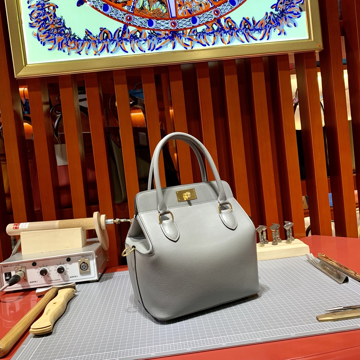 Hermes Toolbox20cm 爱马仕锡器灰进口Swift牛皮牛奶包盒子包 金扣