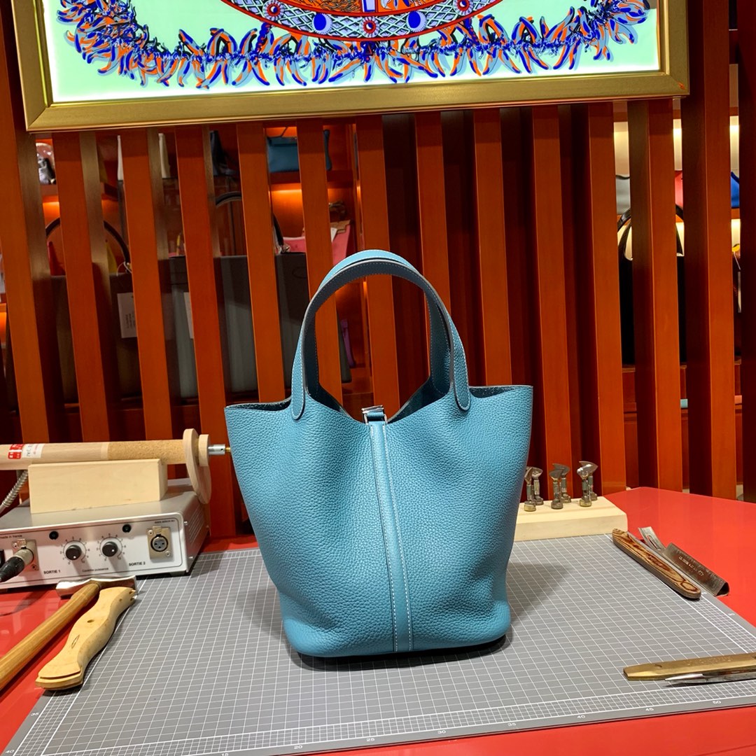 爱马仕经典女包 Hermes Picotin Lock22CM 牛仔蓝Togo皮菜篮子包手提包