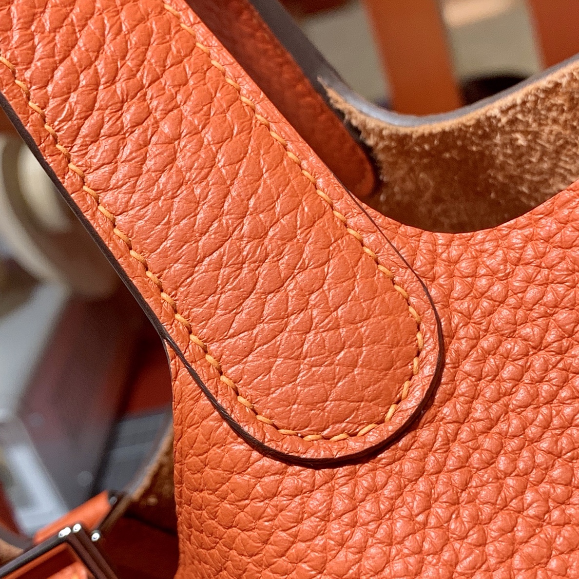 爱马仕女包批发 Hermes Picotin22CM 火焰红进口Togo皮菜篮子包 银扣
