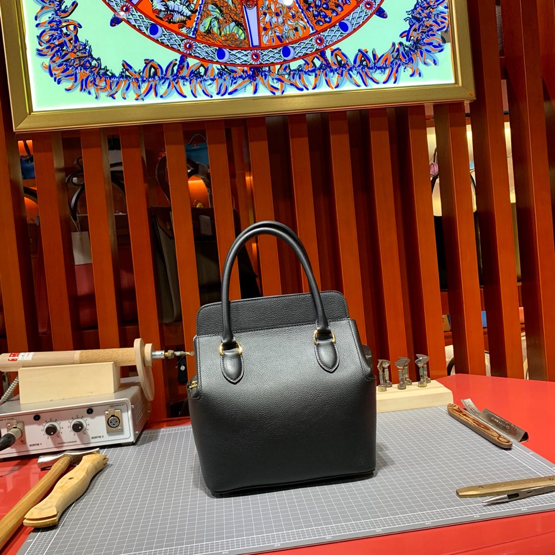 蜡线手工缝制 Hermes爱马仕进口Evercolor牛皮Toolbox盒子包20cm 黑色金扣