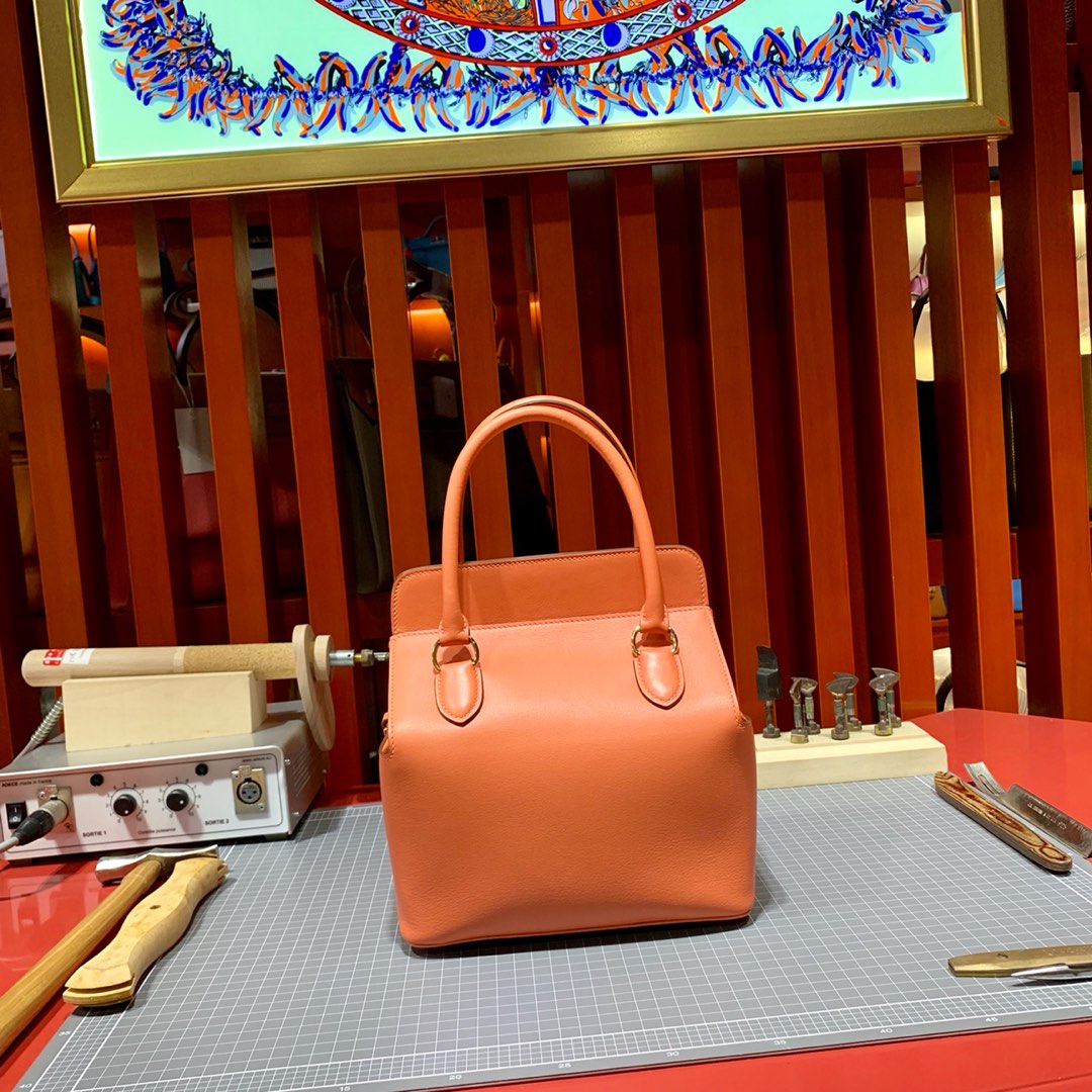 Hermes女包价格 爱马仕进口Swift牛皮工具包盒子包Toolbox20cm 金扣