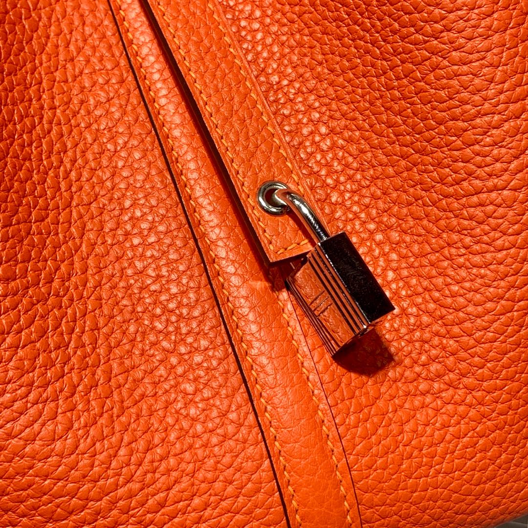 爱马仕女包批发 Hermes Picotin22CM 火焰红进口Togo皮菜篮子包 银扣