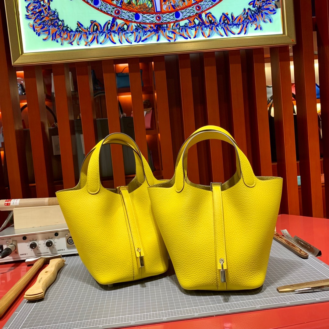 爱马仕Picotin包包 Hermes新色9O那不勒斯黄Togo皮菜篮子包18CM 银扣