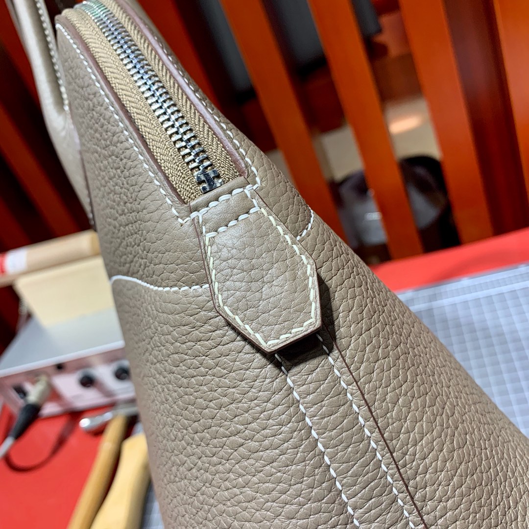 爱马仕保龄球包价格 Hermes Bolide31CM 大象灰原厂荔枝纹牛皮 银扣